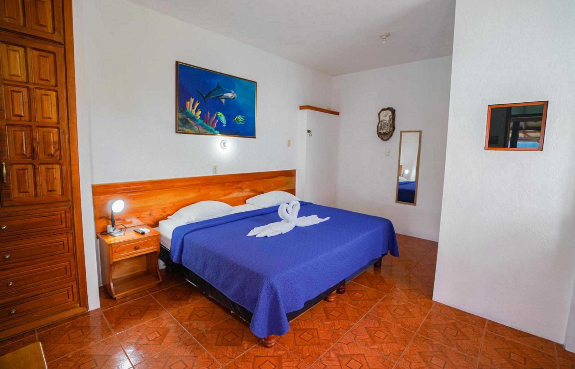 Galapagos Verde Azul Пуерто Айора Екстериор снимка